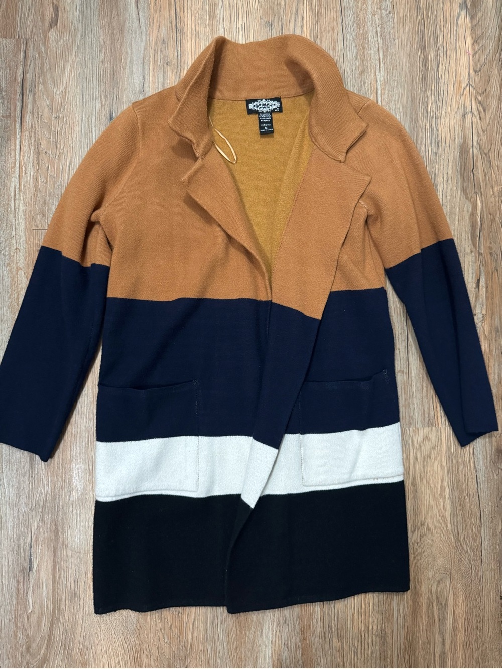 Colorblock Long Open-Front Blazer in Camel, Navy & White